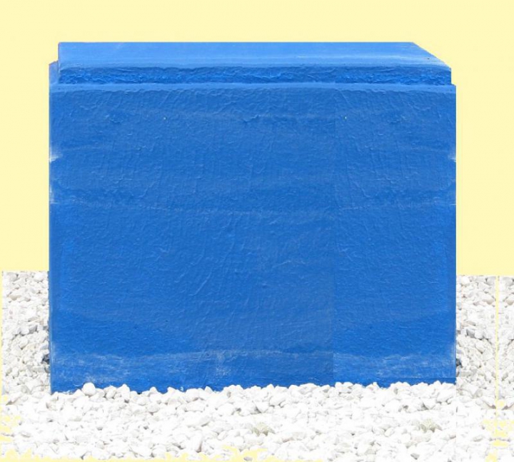 Pied béton finition couleur bleu en option (Autre couleurs sur demande)